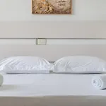 Appartamento Modern With Wifi And Access By Pikhost *