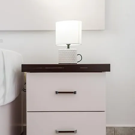 Modern With Wifi And Access * Golem (Tirana)