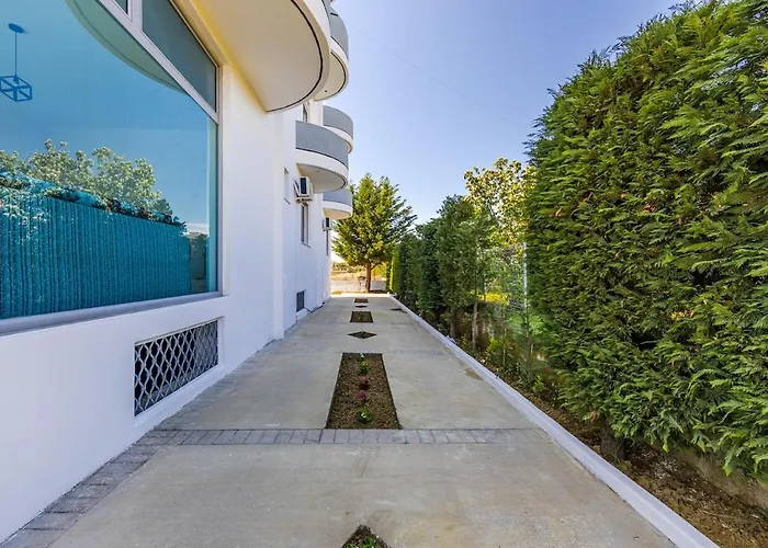 Apartment Modern With Wifi And Access By Pikhost